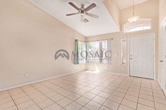 Photo - 2135 E Brooks St