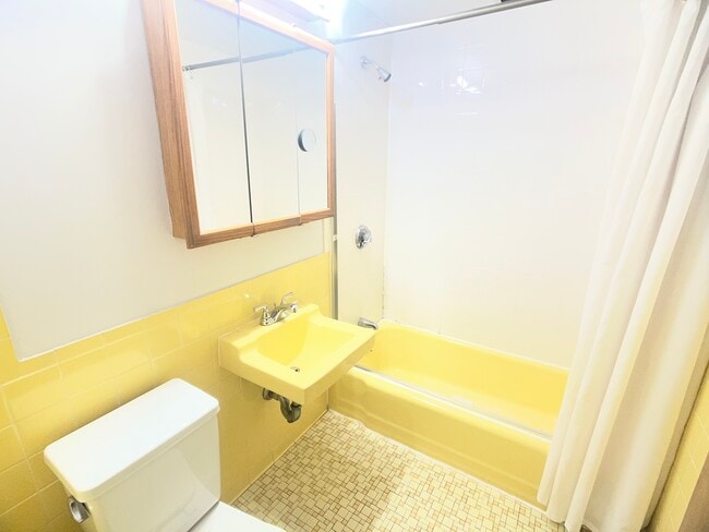 Photo - 123 Sewall Ave Unit 2D