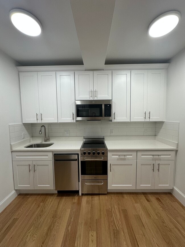 75 Westland Ave
