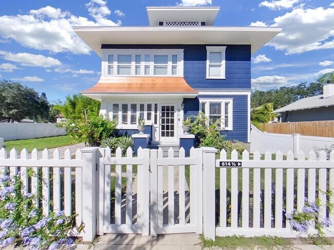 Photo - 614 8th St N