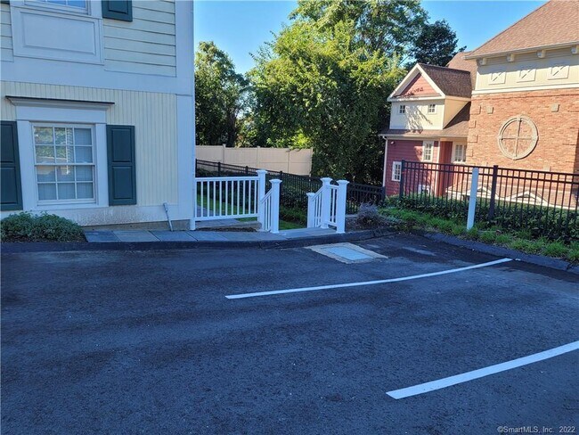 Photo - 128 East Ave Unidad 1