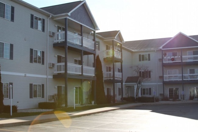 Exterior - Keystone Manor Apartments