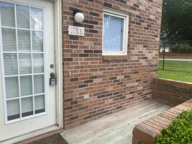 Building Photo - 409 Garden Dr Rental