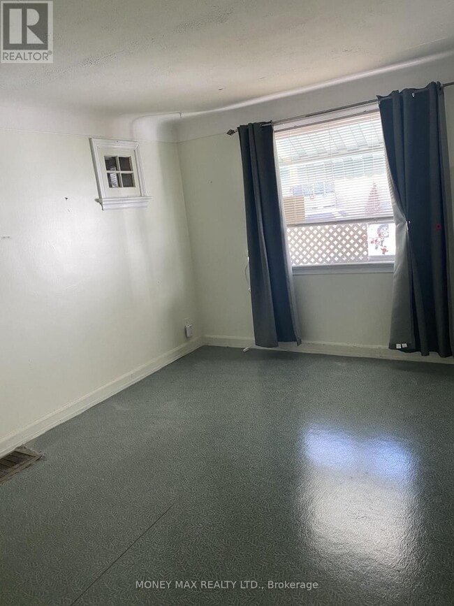 Photo - 1424 Rosenthal Ave
