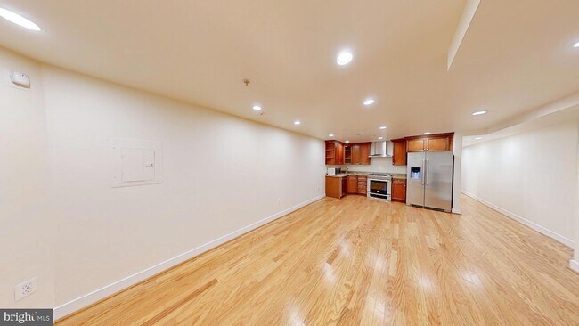 1462 Harvard St NW Unit 1