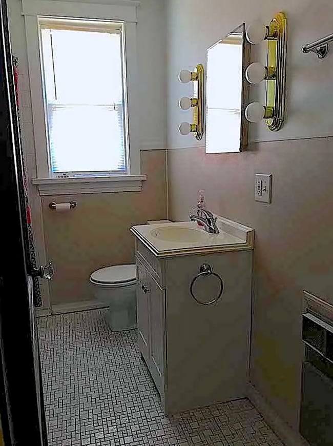 Photo - 5906 Arendes Dr Unit A / 2FL