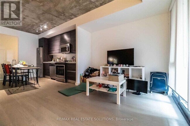 Photo - 111 Bathurst St Unité 421