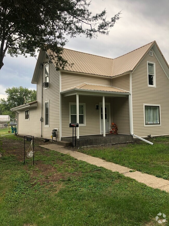 Building Photo - 608 G Ave W Rental