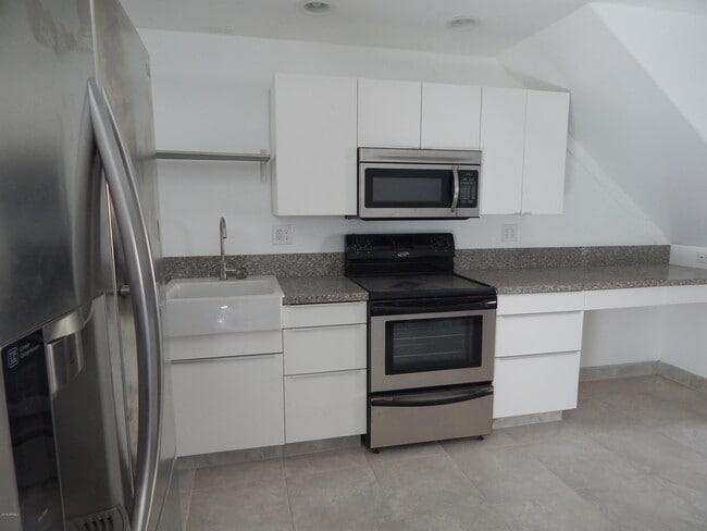 Photo - 2025 S Granada Dr