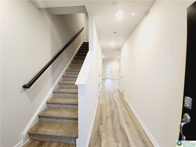 Photo - 1255 Susan Cir