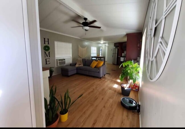 Photo - 9646 St Clair Rd