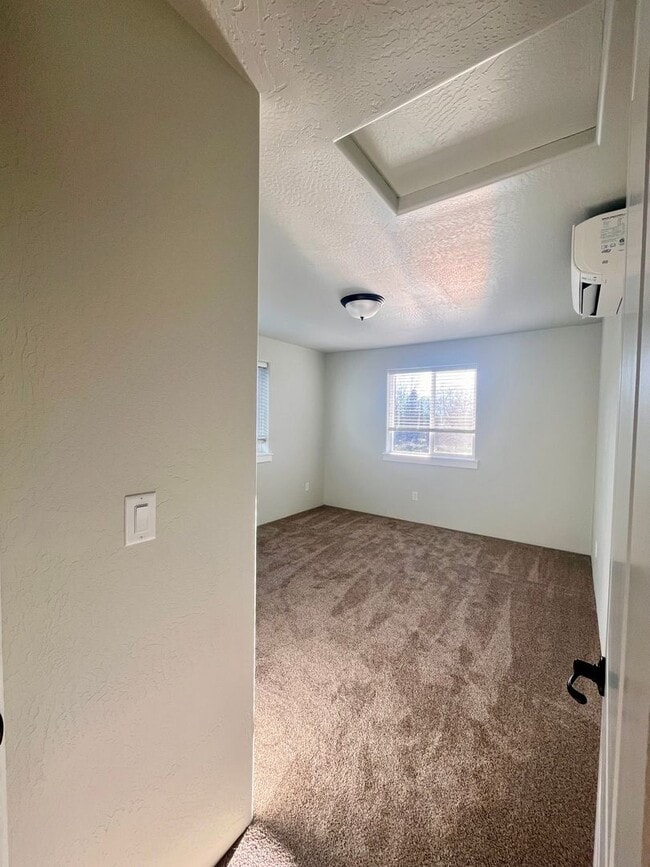 Photo - New Construction Medford/Central Point Area - Close to all Everything !