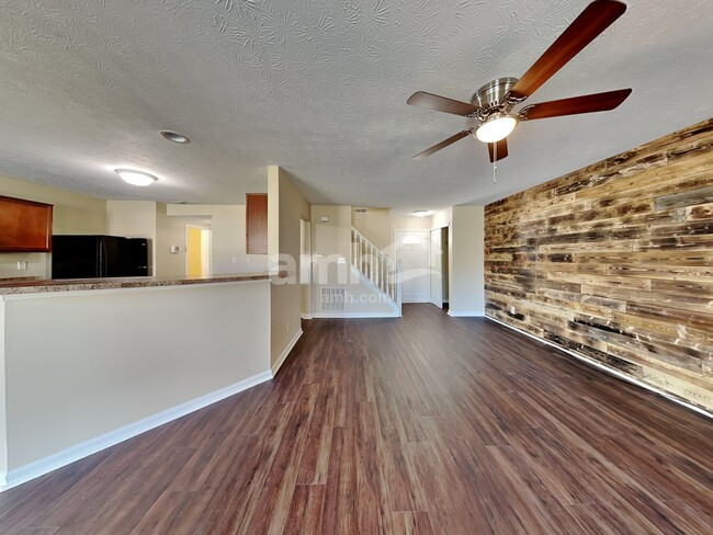 Photo - 11408 Loudon Ln