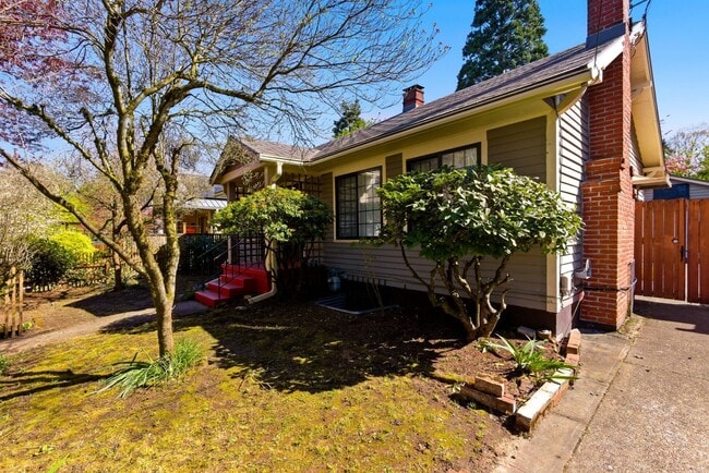 Photo - 6626 N Borthwick Ave