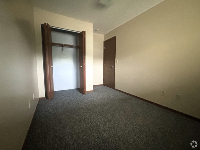 Building Photo - 500 12th St S Rental
