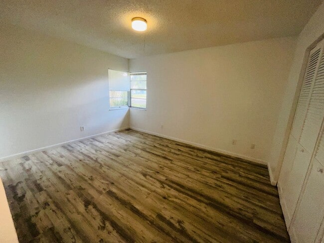 Photo - 308 S 14th St