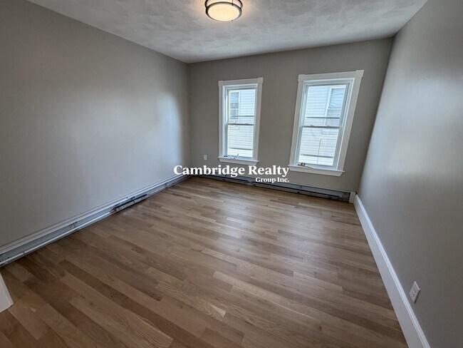 Photo - 305 Cardinal Medeiros Ave Unit 3