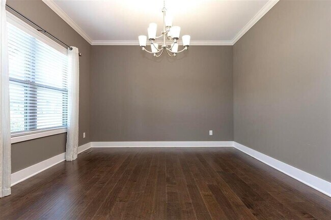 Photo - 413 Adalynn Cir