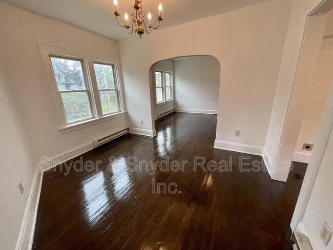 Photo - 815-817 Johnston St