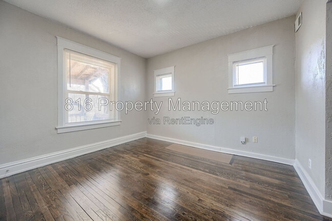 Photo - 2416 E 22nd St Unit 2w
