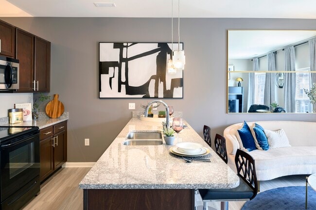 Photo - Sophia Square