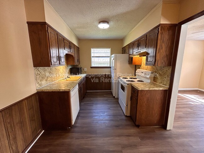 Photo - 1112 Tancred St