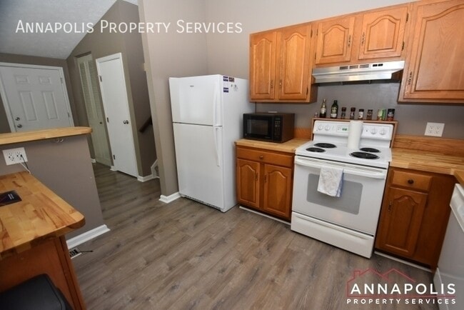 Photo - 1663 Canonade Ct