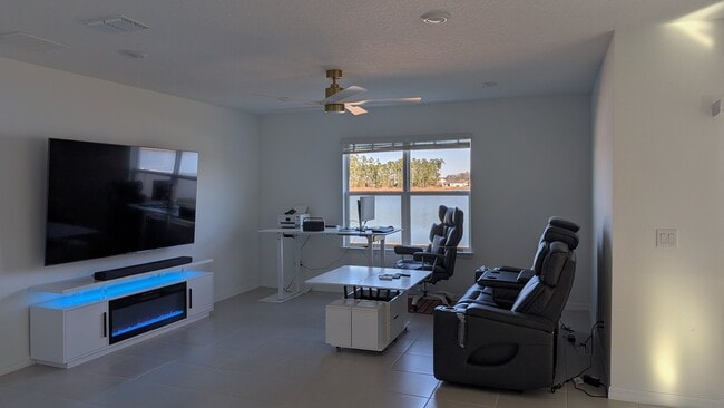 3830 Capri Coast Dr