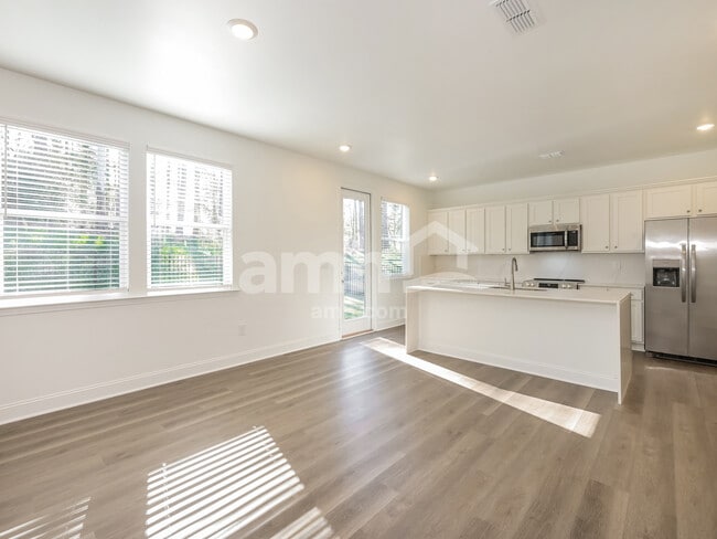 1539 Aquamarine Dr