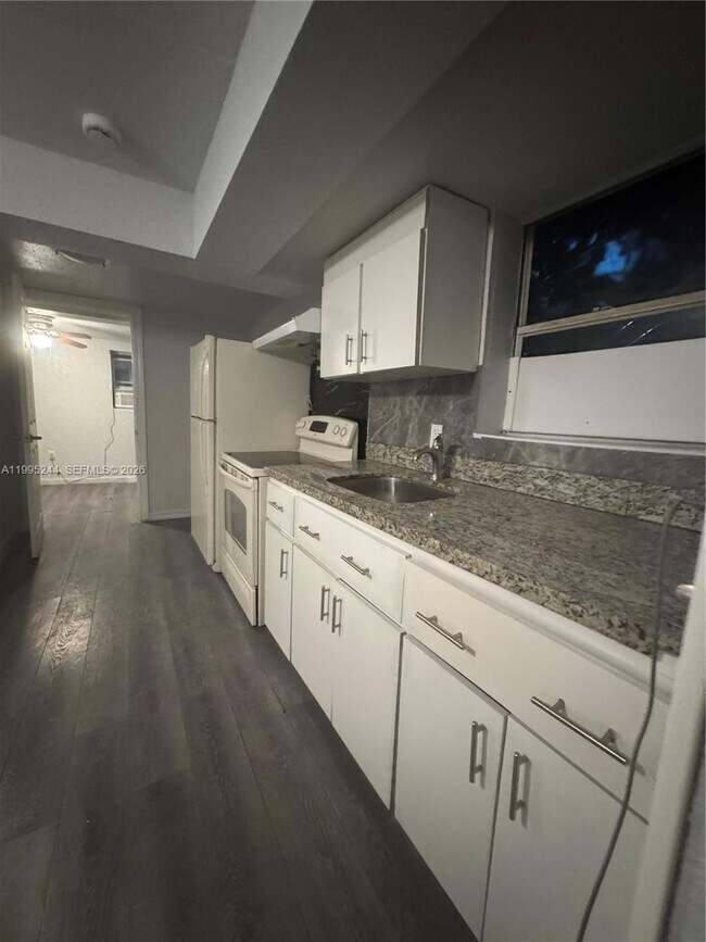 Photo - 7802 NW 8th Ave Unidad 5