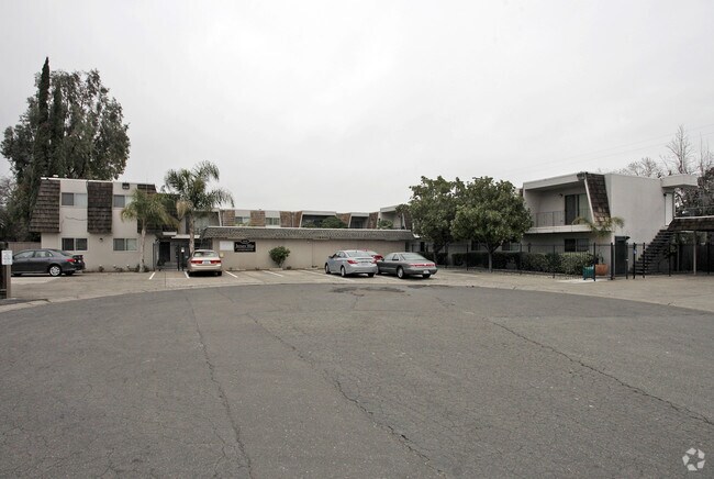 Building Photo - Jersey Way Apartments