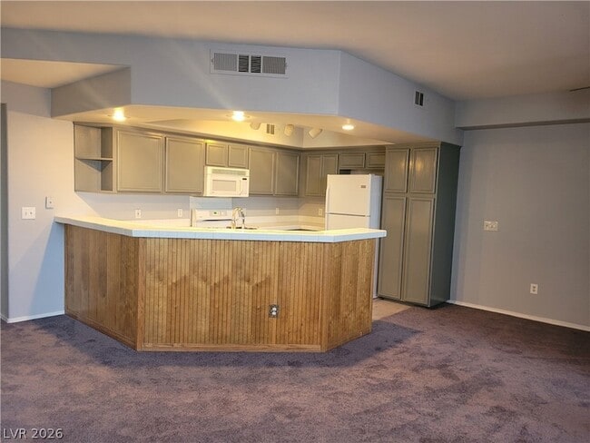 6917 Cobre Azul Ave