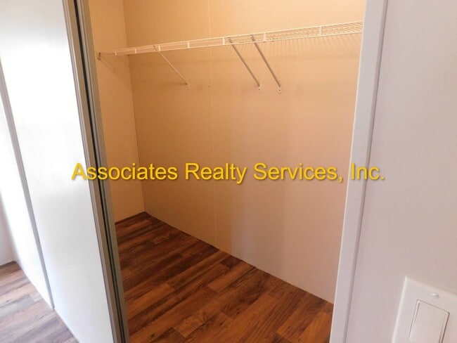 Photo - Secluded home in the country!