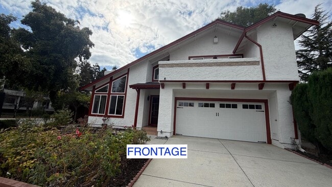 Building Photo - 4802 Rio Vista Ave
