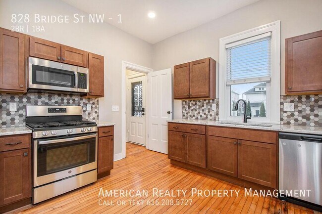 Photo - 828 Bridge St NW Unit 1