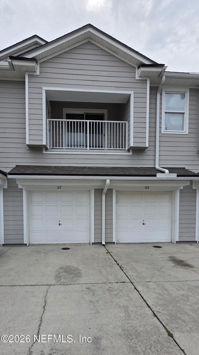 Building Photo - 8196 Cabin Lake Cir Unit 112