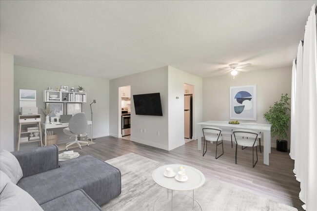 Photo - Pontiac Court Lowrise