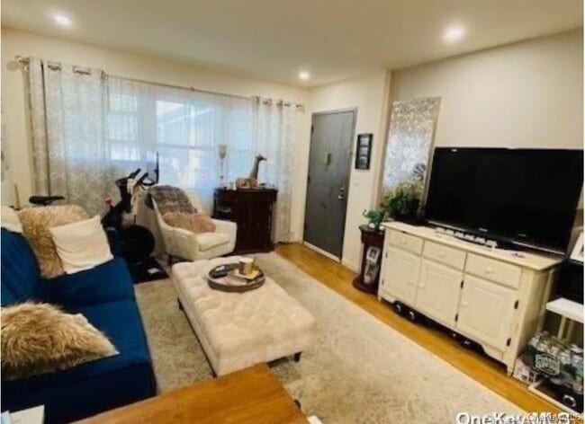 Photo - 765 Shore Rd Unit 1D