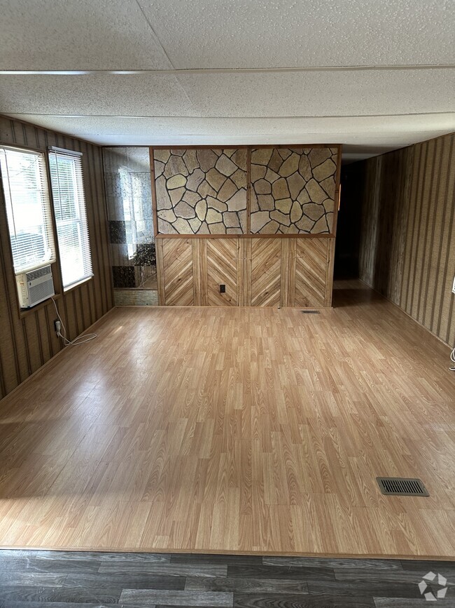 Building Photo - 1728 Strickland Bridge Rd Rental
