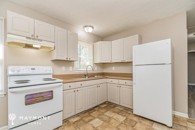 Photo - 616 Wildaro Ct