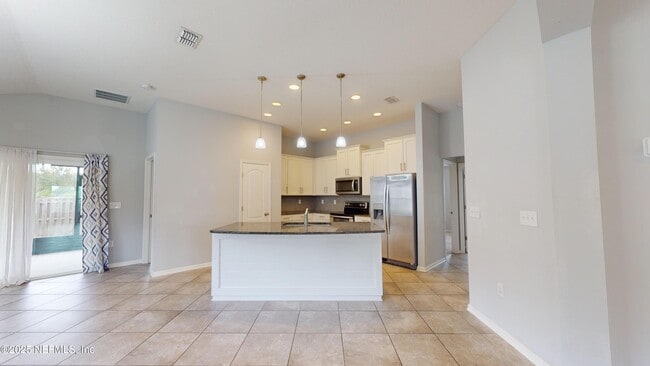 Photo - 14 Bluestone River Way