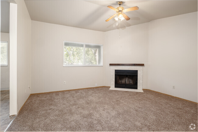2BD, 1BA - 950SF - Alderbury Cove Apartments