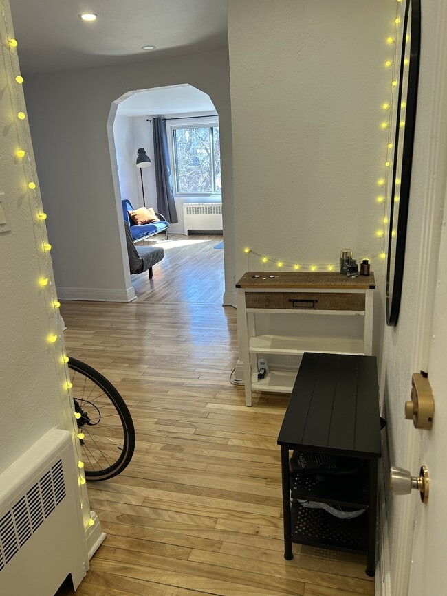 Photo - 3760 Ave Saint-Kevin Unit 5