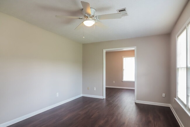 Photo - 395 Wilson Rd