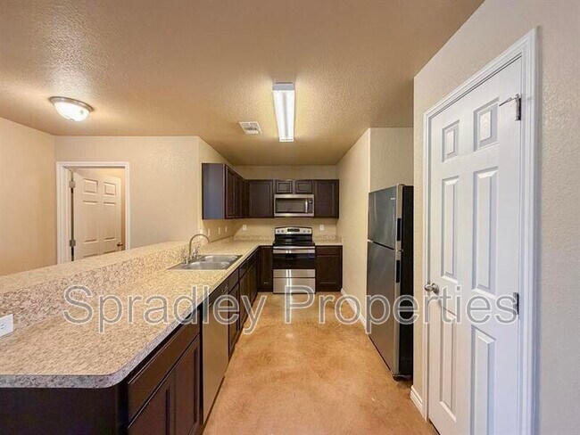 Photo - 1538 Brady Way