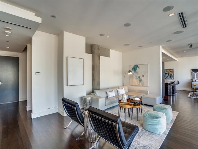 Photo - 2408 Victory Park Ln Unit 737