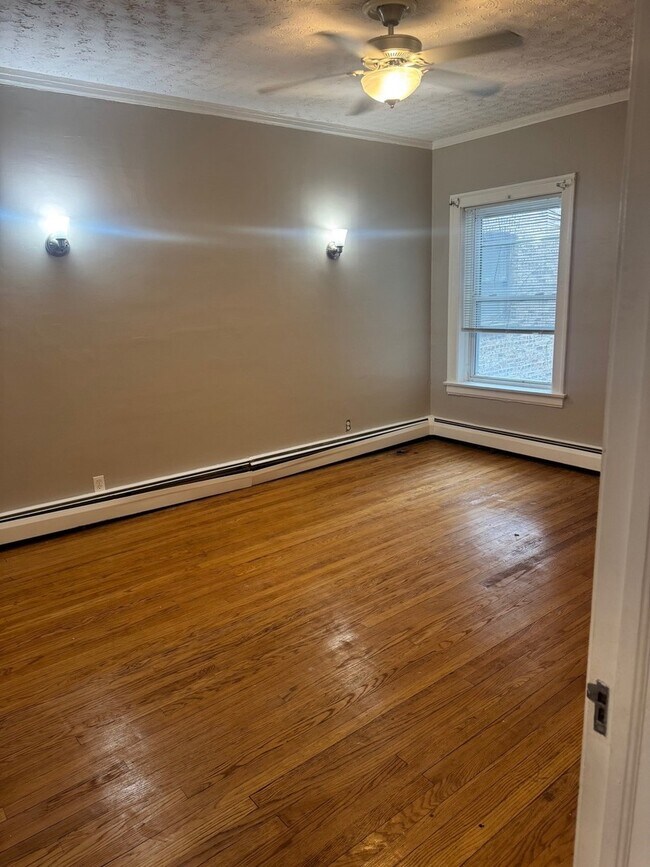 Photo - 6829 S Cornell Ave Unit 2