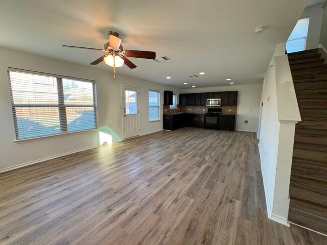 Photo - 15206 Walcott Dr