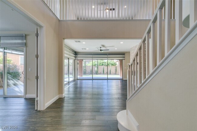 Photo - 2497 Birch Hollow St