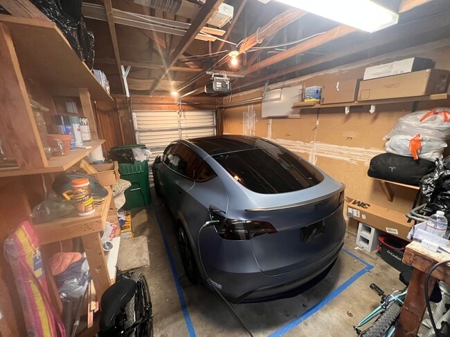 Photo - 13902 Lear Blvd